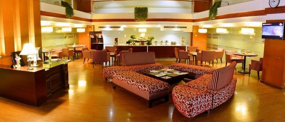 Park Lane Hotel Lahore Exterior photo The restaurant